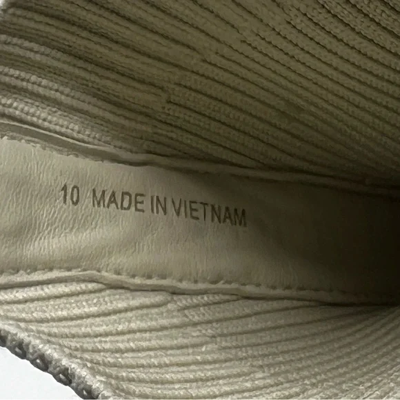 Everlane Cream Ribbed Ankle Booties - Picture 9 of 9